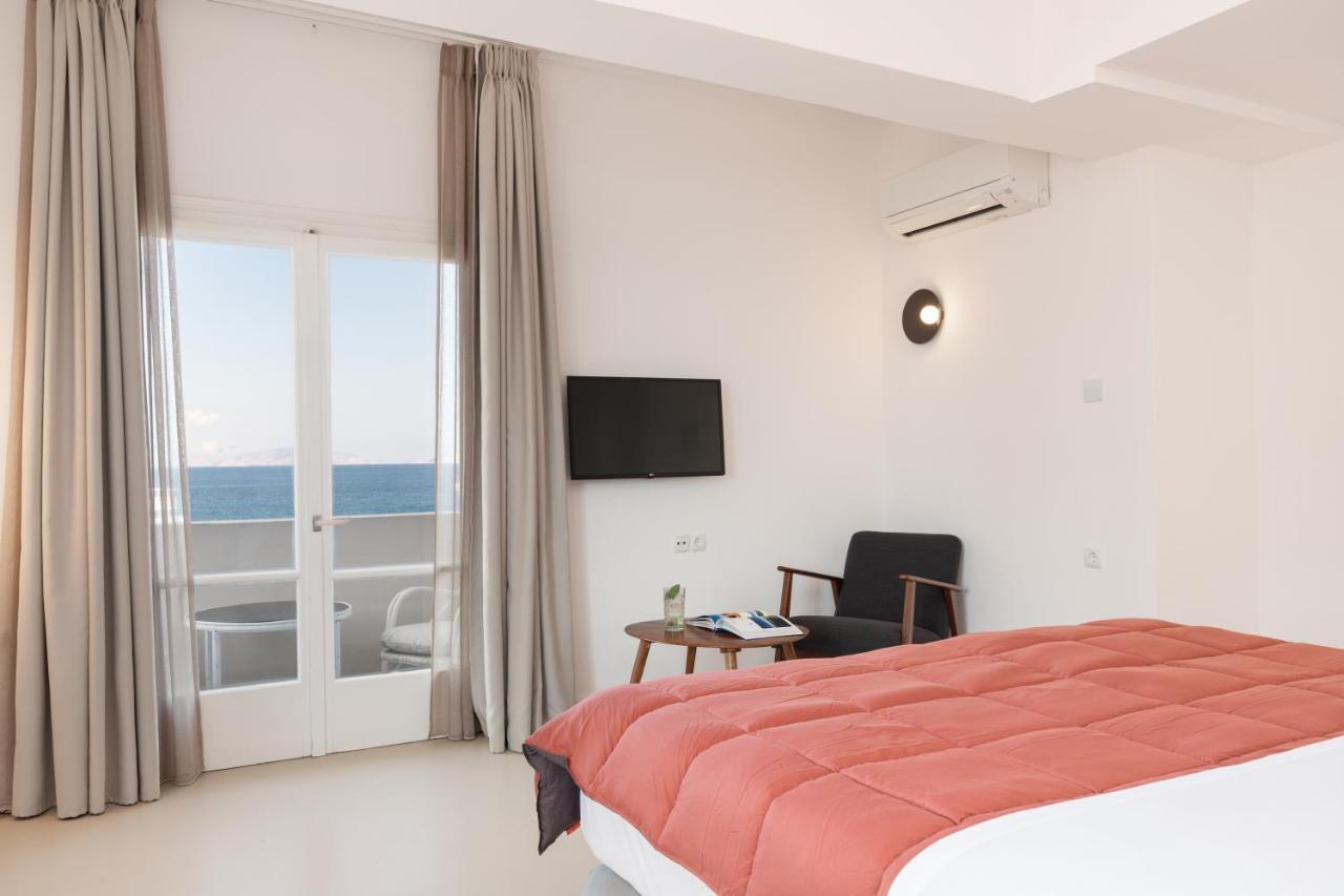 Hotel Roumani Spetses Town ภายนอก รูปภาพ