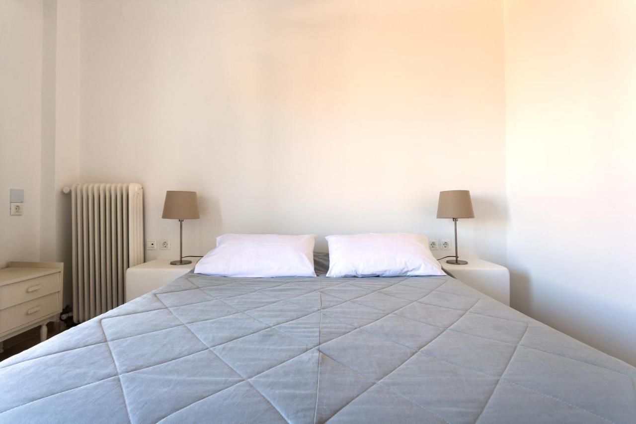 Hotel Roumani Spetses Town ภายนอก รูปภาพ