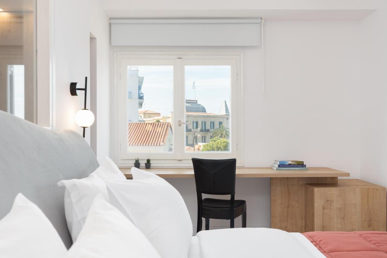 Hotel Roumani Spetses Town ภายนอก รูปภาพ
