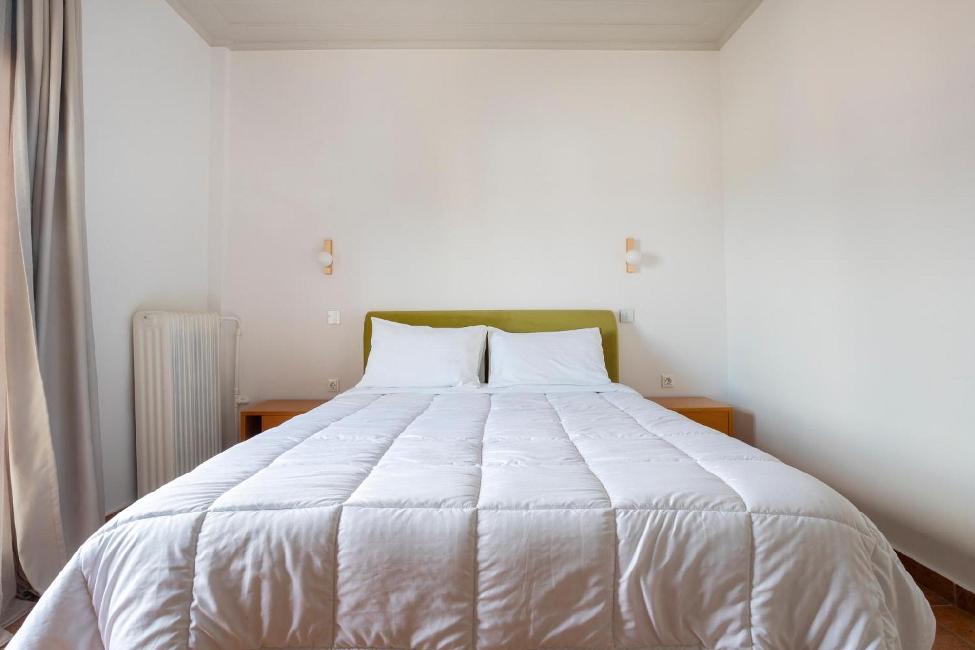 Hotel Roumani Spetses Town ภายนอก รูปภาพ