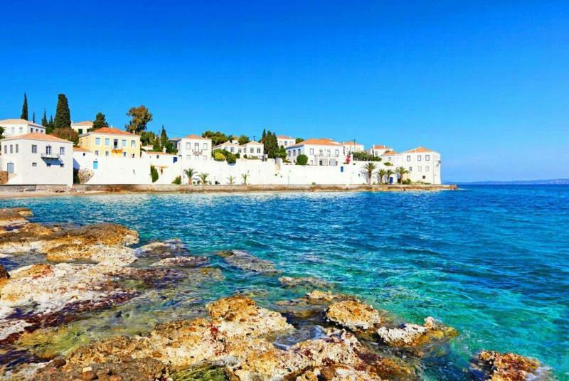 Hotel Roumani Spetses Town ภายนอก รูปภาพ