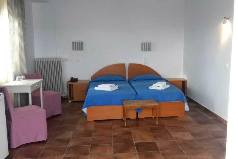 Hotel Roumani Spetses Town ภายนอก รูปภาพ